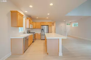 13720 SW Mapleview Ln, Tigard, OR 97224 - Photo 6