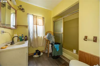 173 SE Miller Ave, Roseburg, OR 97470 - Photo 14