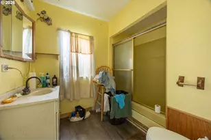 173 SE Miller Ave, Roseburg, OR 97470 - Photo 14