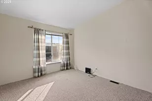 318 Peacock Ln, Kelso, WA 98626 - Photo 22