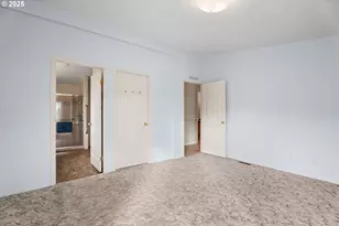 318 Peacock Ln, Kelso, WA 98626 - Photo 30