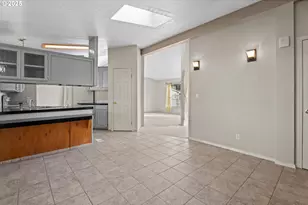 318 Peacock Ln, Kelso, WA 98626 - Photo 18