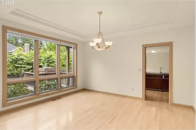 3319 NW Spencer St, Portland, OR 97229 - Photo 8