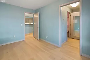 5250 S Landing Dr, Portland, OR 97239 - Photo 20