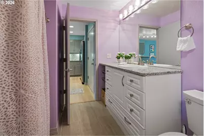 5250 S Landing Dr #105B1, Portland, OR 97239 - Photo 16