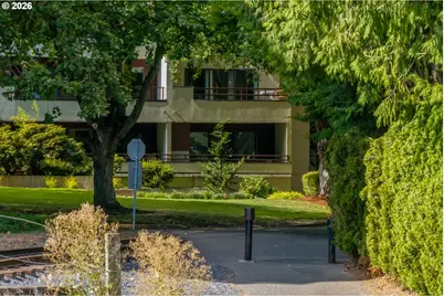 5250 S Landing Dr #105B1, Portland, OR 97239 - Photo 22