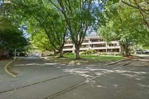 5250 S Landing Dr, Portland, OR 97239 - Photo 24