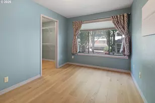 5250 S Landing Dr, Portland, OR 97239 - Photo 18