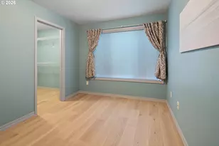 5250 S Landing Dr, Portland, OR 97239 - Photo 18