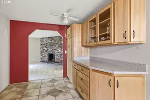 18501 SE Lincoln St, Portland, OR 97233 - Photo 10