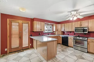 18501 SE Lincoln St, Portland, OR 97233 - Photo 8