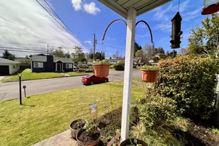 2188 Lombard St, North Bend, OR 97459 - Photo 4