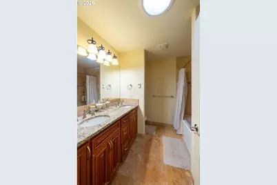 4107 NE 105th Ave, Portland, OR 97220 - Photo 40