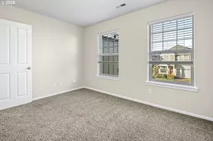 490 NE 64th Way, Hillsboro, OR 97124 - Photo 32