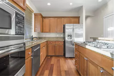 490 NE 64th Way, Hillsboro, OR 97124 - Photo 16