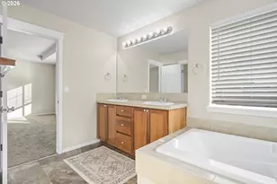 490 NE 64th Way, Hillsboro, OR 97124 - Photo 44