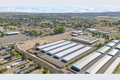 1456 SW Olive St, Madras, OR 97741 - Photo 14