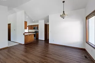254 SW Nancy Cir, Gresham, OR 97030 - Photo 12