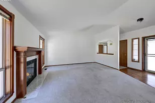 254 SW Nancy Cir, Gresham, OR 97030 - Photo 6