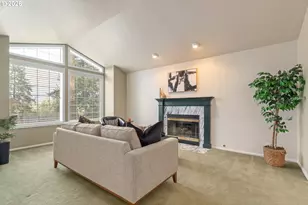 2380 W 28th Ave, Eugene, OR 97405 - Photo 4