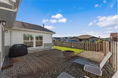 2669 Cedar Loop Dr, Bandon, OR 97411 - Photo 38