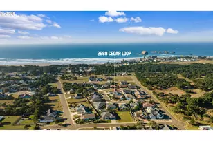 2669 Cedar Loop Dr, Bandon, OR 97411 - Photo 2