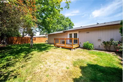 805 SE Rene Ave, Gresham, OR 97080 - Photo 22