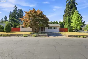 2729 13th Ave, Forest Grove, OR 97116 - Photo 2