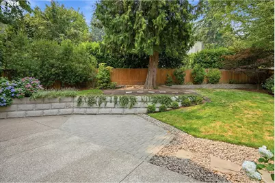 19477 View Dr, West Linn, OR 97068 - Photo 6