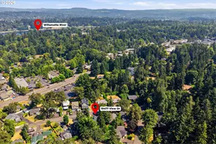 19477 View Dr, West Linn, OR 97068 - Photo 42
