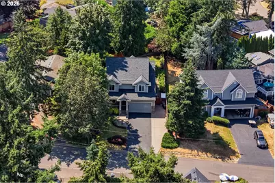 19477 View Dr, West Linn, OR 97068 - Photo 36