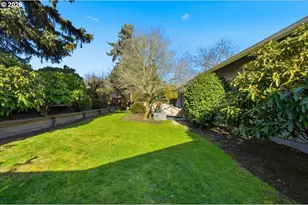 10339 SW 40th Ave, Portland, OR 97219 - Photo 30