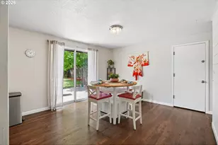 731 SE 143rd Ave, Portland, OR 97233 - Photo 12
