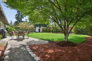 731 SE 143rd Ave, Portland, OR 97233 - Photo 24