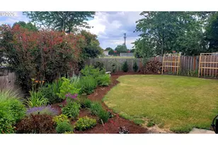 8565 SW Stratford Ct, Tigard, OR 97224 - Photo 10