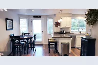 8565 SW Stratford Ct, Tigard, OR 97224 - Photo 2