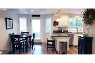 8565 SW Stratford Ct, Tigard, OR 97224 - Photo 2