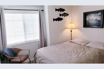 8565 SW Stratford Ct, Tigard, OR 97224 - Photo 8