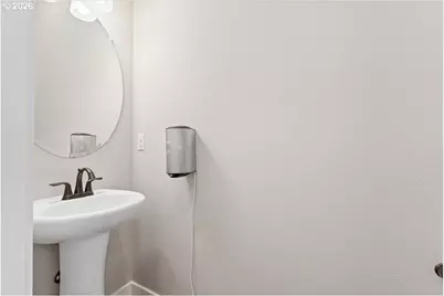 15218 NW Fig Ln, Portland, OR 97229 - Photo 16