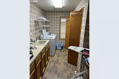 8003 SE Evergreen Hwy, Vancouver, WA 98664 - Photo 22