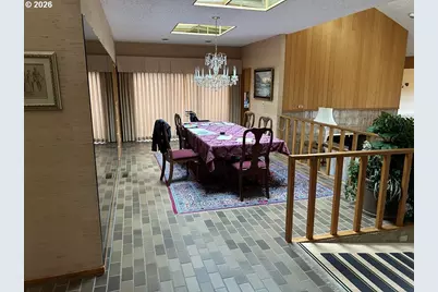 8003 SE Evergreen Hwy, Vancouver, WA 98664 - Photo 6