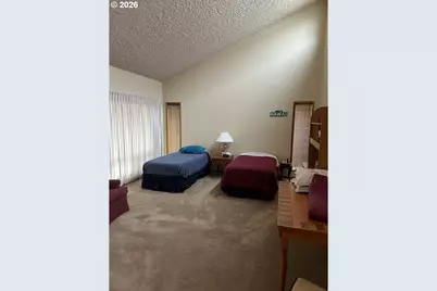 8003 SE Evergreen Hwy, Vancouver, WA 98664 - Photo 10