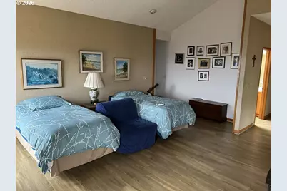 8003 SE Evergreen Hwy, Vancouver, WA 98664 - Photo 14