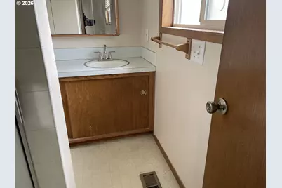 600 Lincoln Ave, Cottage Grove, OR 97424 - Photo 24