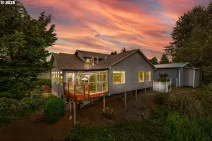 1055 NW Estate Dr, Seal Rock, OR 97376 - Photo 38