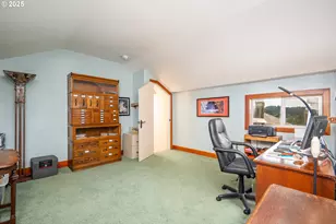 1055 NW Estate Dr, Seal Rock, OR 97376 - Photo 22