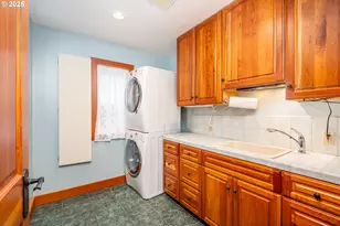 1055 NW Estate Dr, Seal Rock, OR 97376 - Photo 24