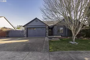 612 N 6th St, Carlton, OR 97111 - Photo 2
