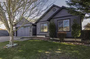 612 N 6th St, Carlton, OR 97111 - Photo 2