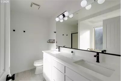 612 N 6th St, Carlton, OR 97111 - Photo 20